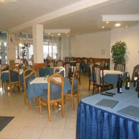 Apartments Capeta Неум Екстер'єр фото