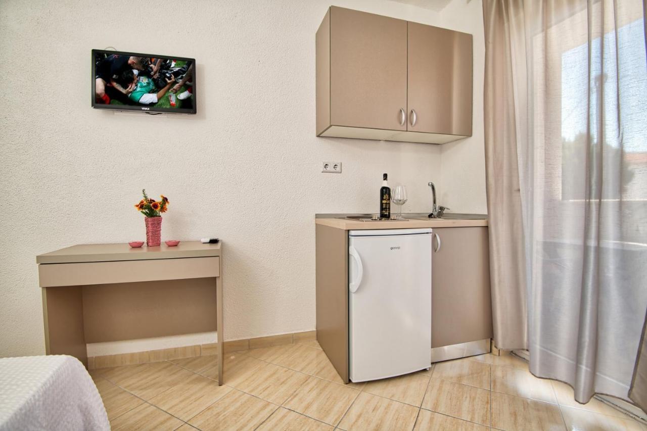 Apartments Capeta Неум Екстер'єр фото