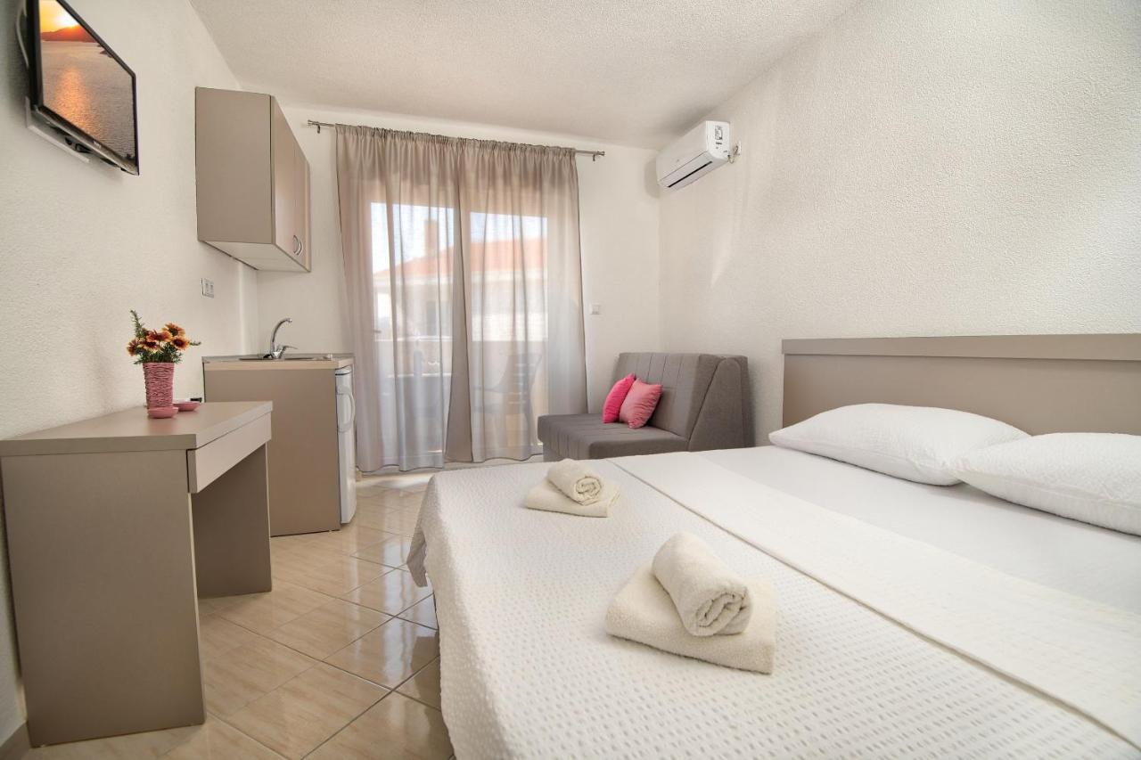 Apartments Capeta Неум Екстер'єр фото