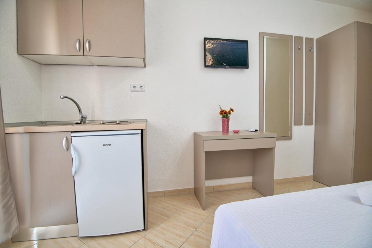 Apartments Capeta Неум Екстер'єр фото